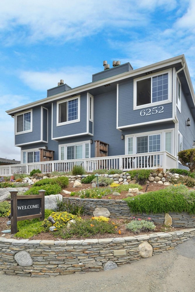 Sand Pebbles Inn in Cambria, United States