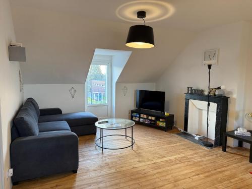 F2 Vu Sur L Allier Pour 4 Pers in Moulins, France