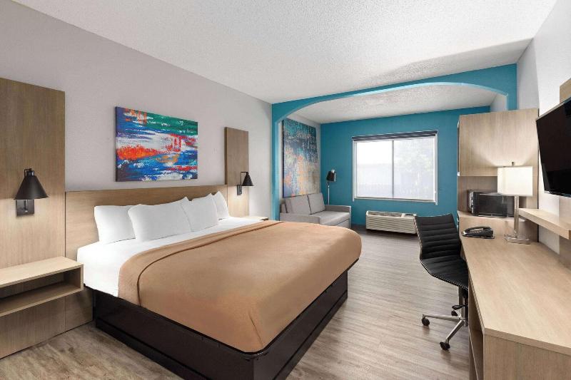 MainStay Suites Decatur River City - photo 48