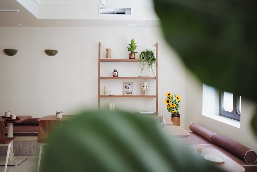 Hotel Camelia International