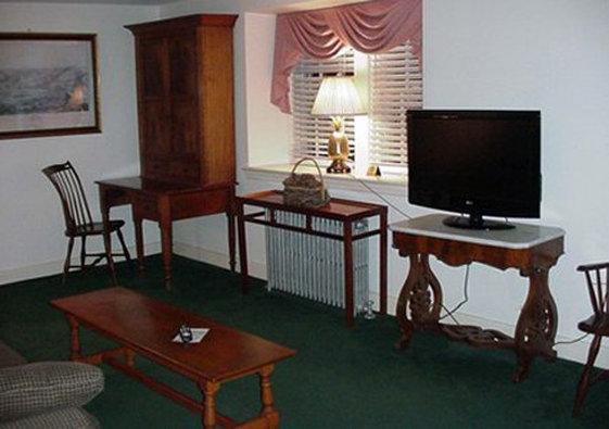 Quality Inn At General Lee's Headquarters - photo 13