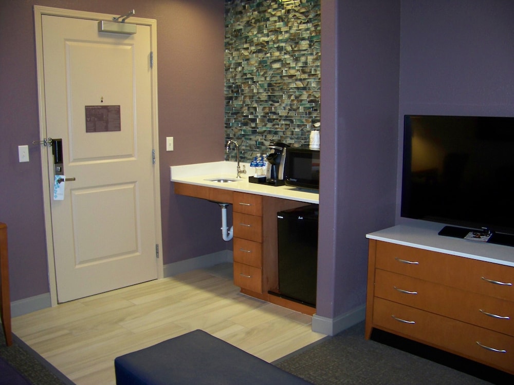 Hilton Garden Inn Des Moines West - photo 37