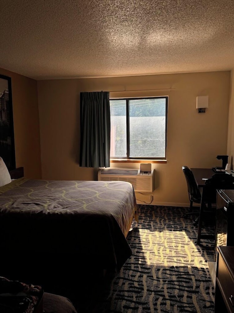 Oyo West Point Inn - photo 13