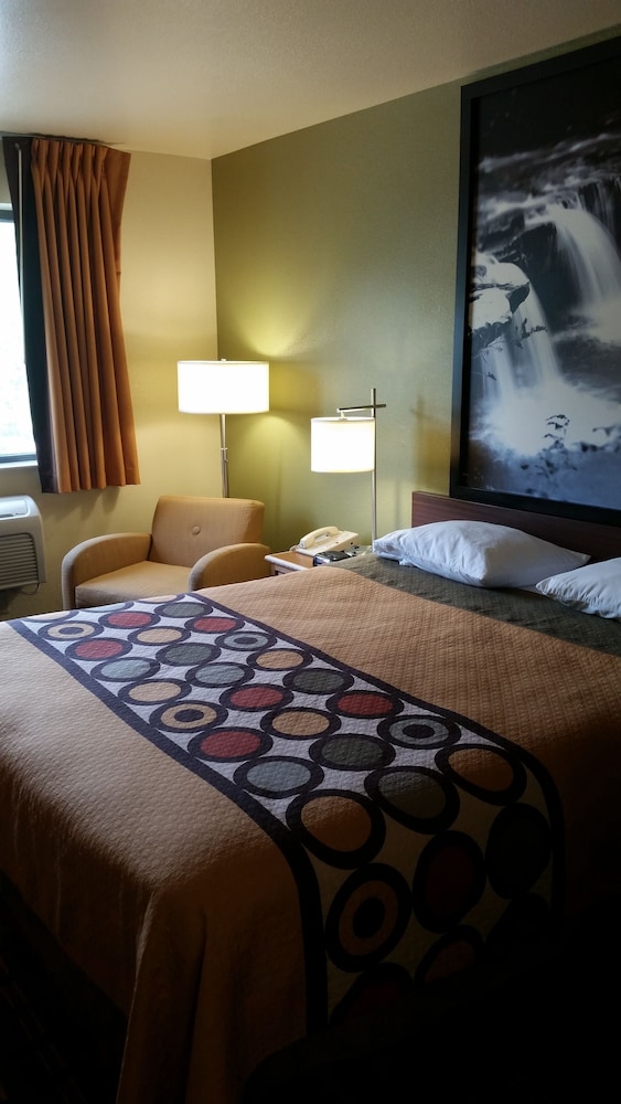 Super 8 by Wyndham Wheeling WV - photo 11