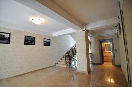 City Center Luxe Apartment