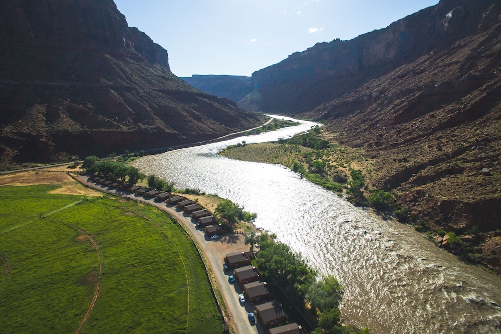 Red Cliffs Lodge - photo 103
