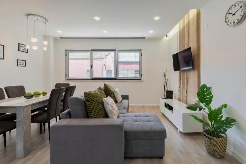Guest house — 4-Star Luxury Hotel in Barreiro, Portugal