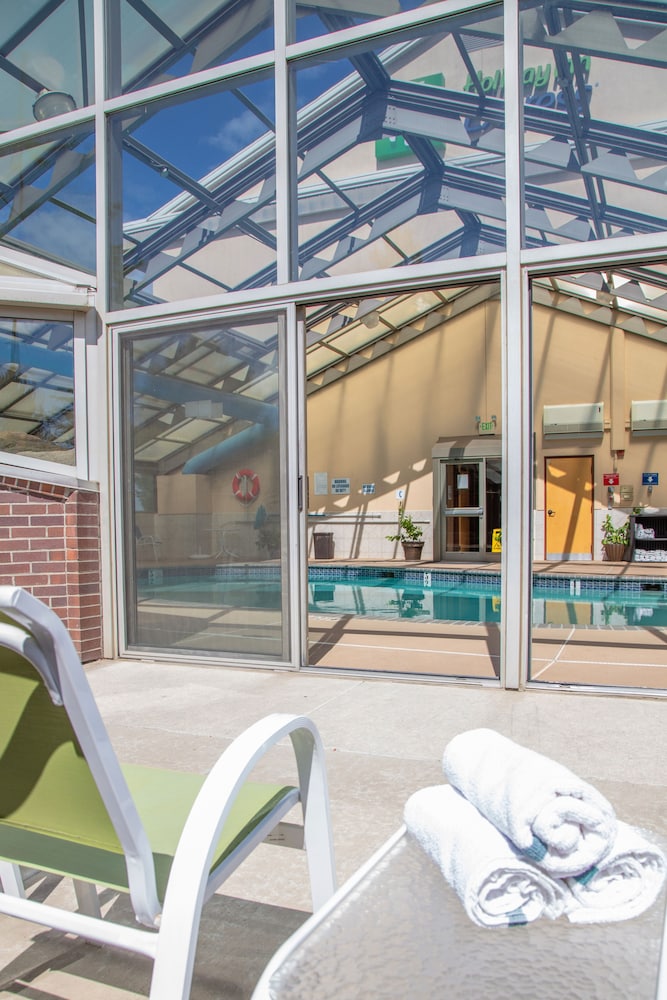 Holiday Inn Express & Suites Richland by IHG - photo 18