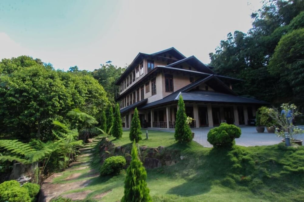 Harmony Valley Retreat - last minute hotel in Unknown City