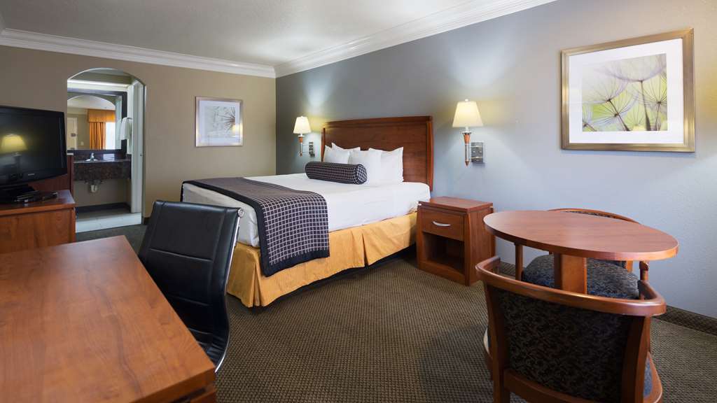 Best Western Angleton Inn - photo 7