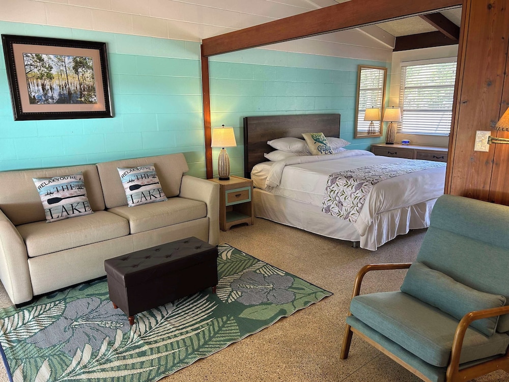 Tropical Resort & Marina on Lake Beresford - photo 22