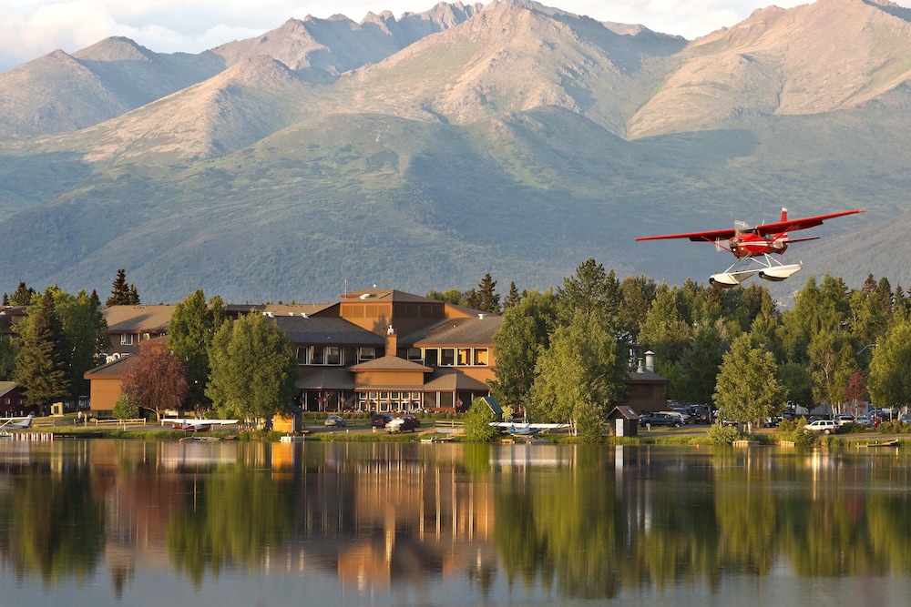 The Lakefront Anchorage - featured photo