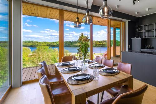 Oru Villa Luxury 3 Br Apartment Sauna Beach — 4-Star Luxury Hotel in Viljandi, Estonia