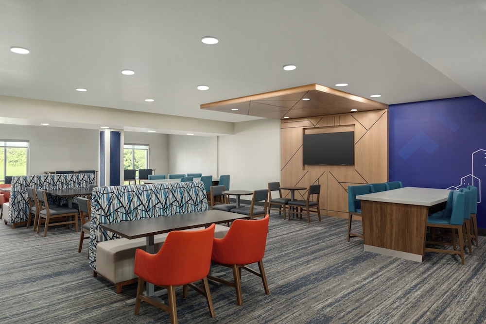 Holiday Inn Express Hotel & Suites North Fremont By Ihg - photo 21
