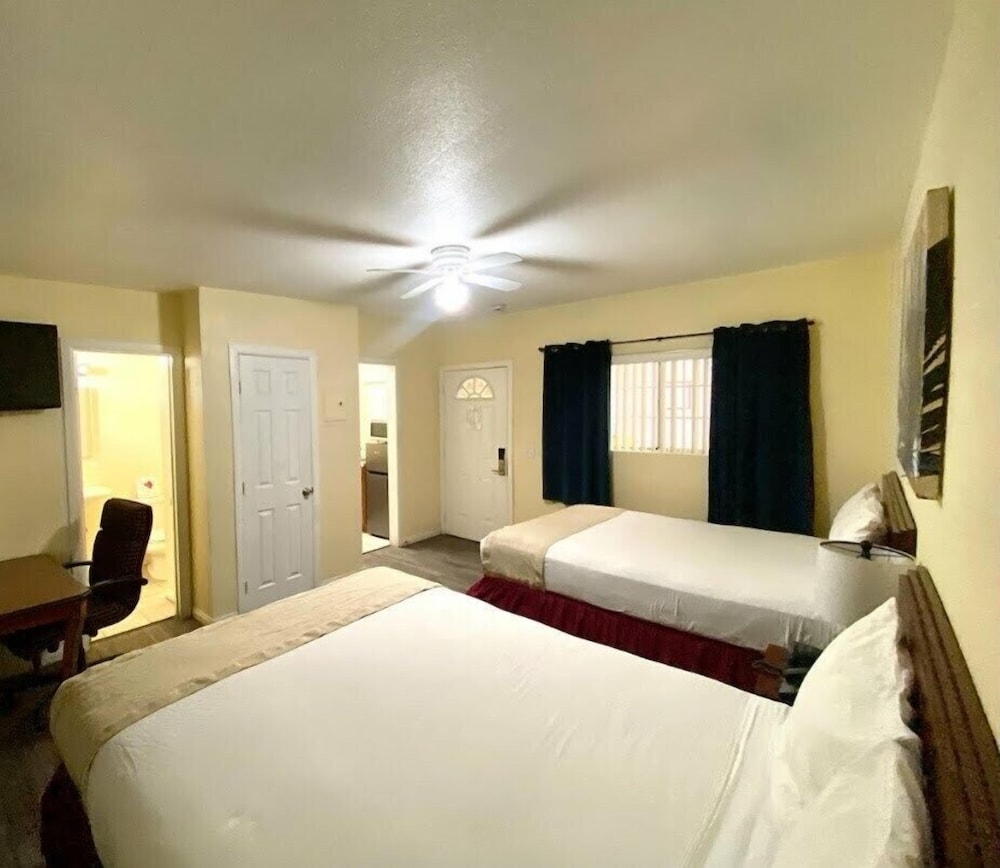 Europa Inn & Suites - photo 8