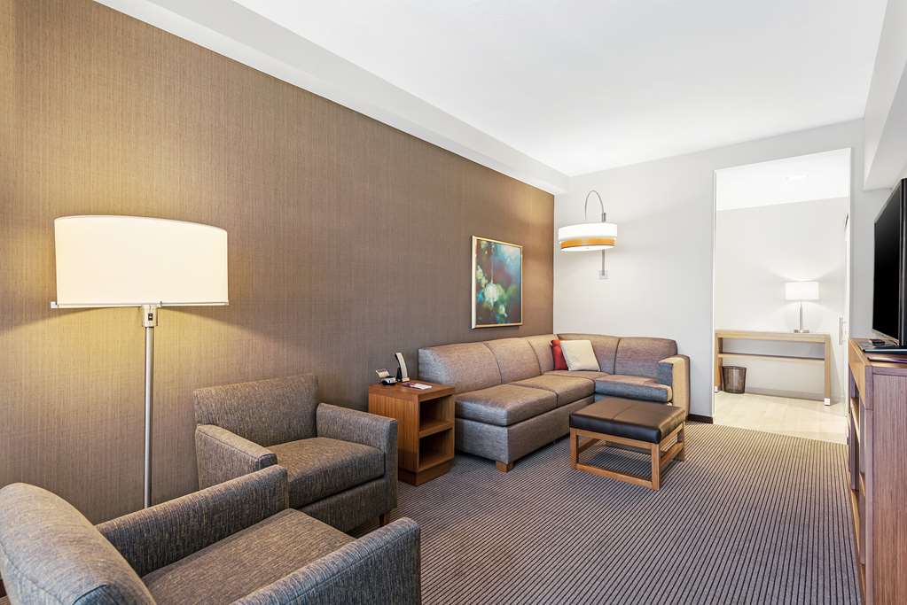 Hyatt Place Tampa Wesley Chapel - photo 24