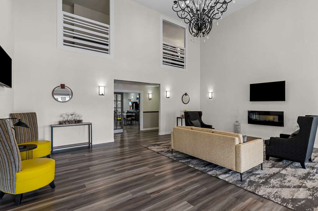Best Western Sherwood Inn & Suites - photo 9