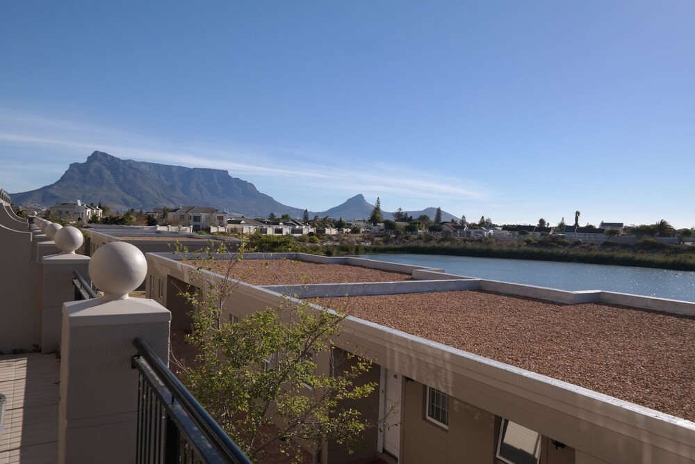 Century on Lake Apartments