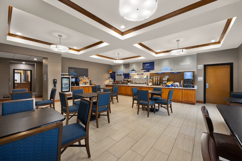 Holiday Inn Express Hotel & Suites Limon I 70 by IHG - photo 32