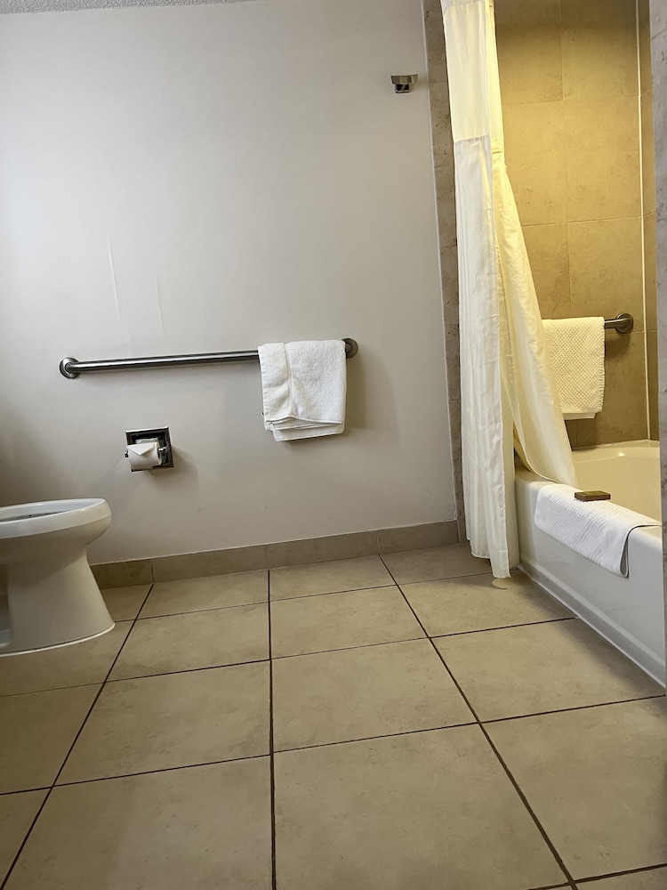 DoubleTree By Hilton Hotel Augusta - photo 31