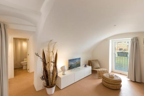 Casetta Sul Porto Antico — 4-Star Luxury Hotel in Monopoli, Italy
