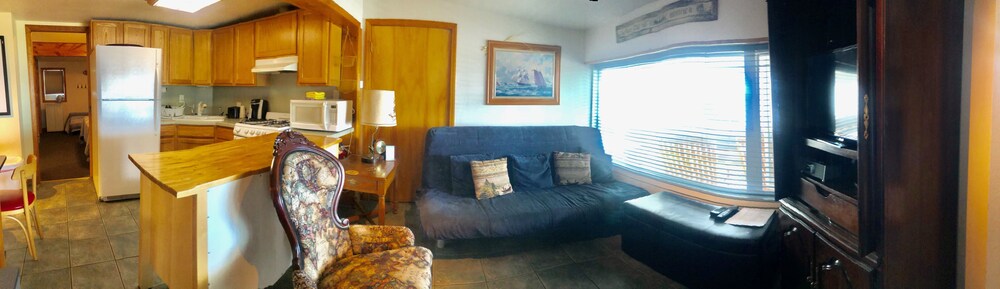 Driftwood Inn and Seaside Lodges - photo 104