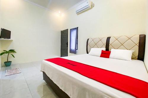 Reddoorz Syariah at Sadulur Pematang Sulur Jambi in Jambi City, Indonesia