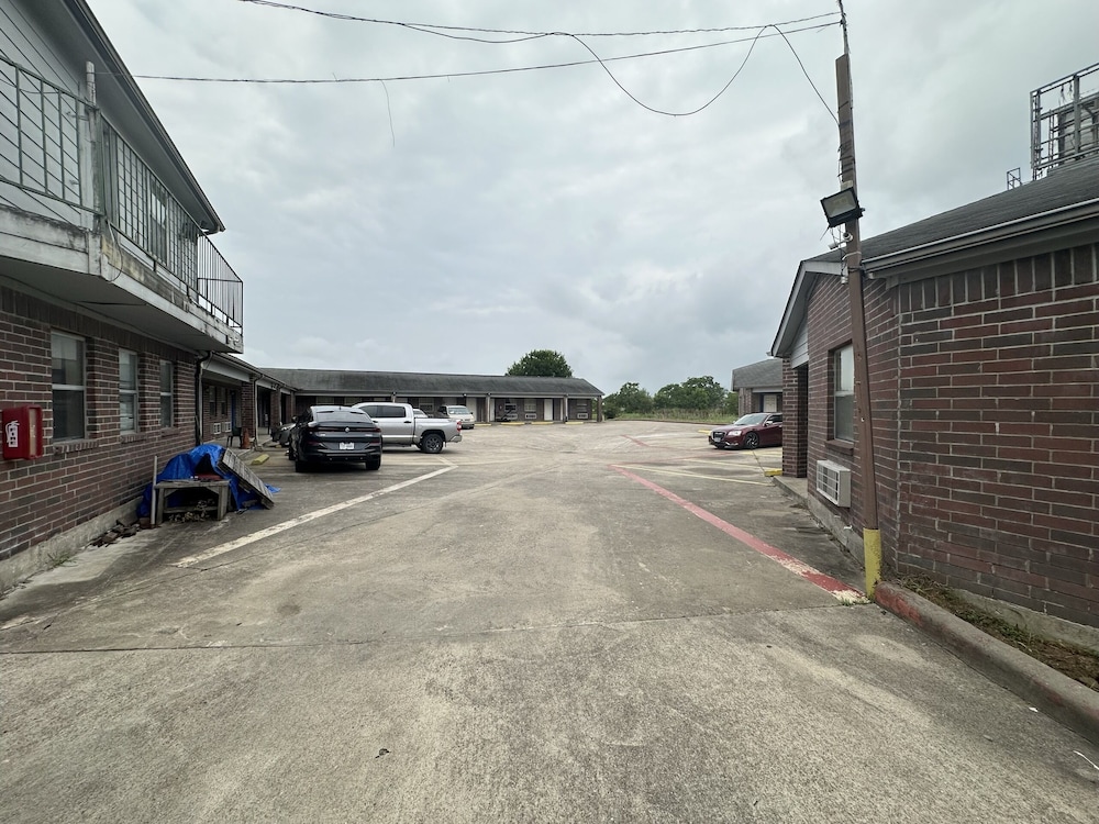 Travel Inn By OYO La Marque Texas City I 45 - photo 18