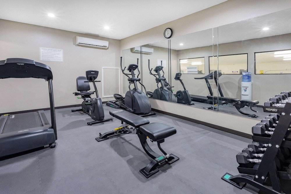 Baymont by Wyndham Milan - photo 26