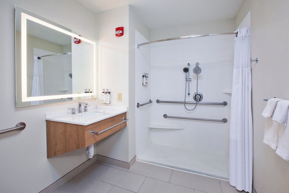 Staybridge Suites Omaha 80th And Dodge - photo 24