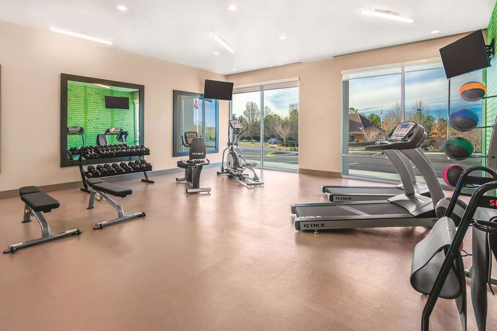 La Quinta Inn & Suites by Wyndham Cleveland TN - photo 9