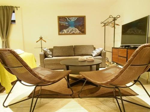 Studio Apartment Modern