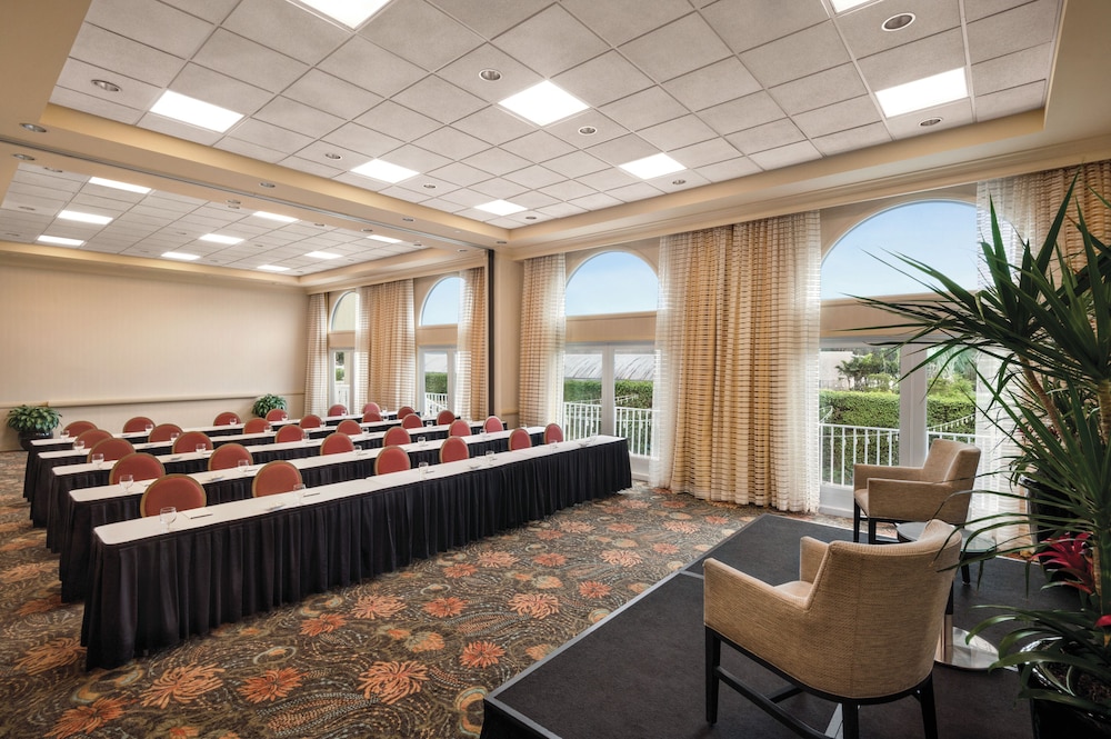 Hilton Naples - photo 35