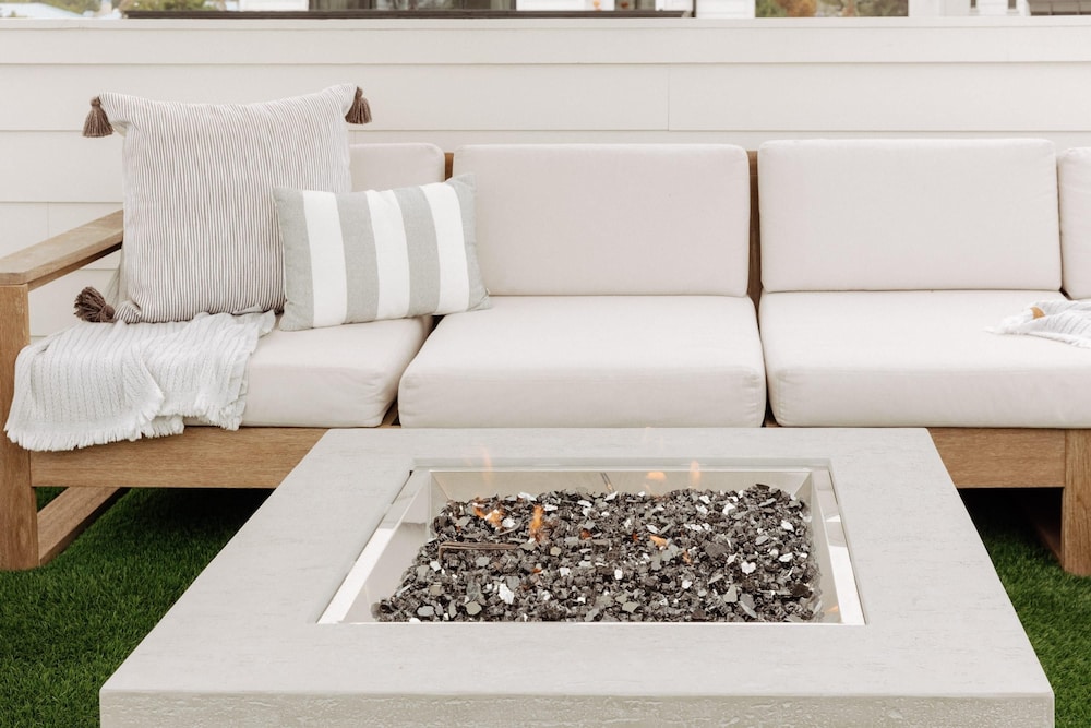 Mediterranean Modern Steps to Beach Dining w Spa - photo 88