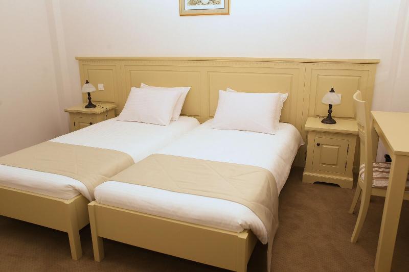 Hotel Bohemia — Bacau — photo 4