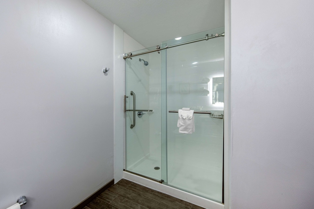 Hampton Inn And Suites By Hilton Ruidoso - photo 36