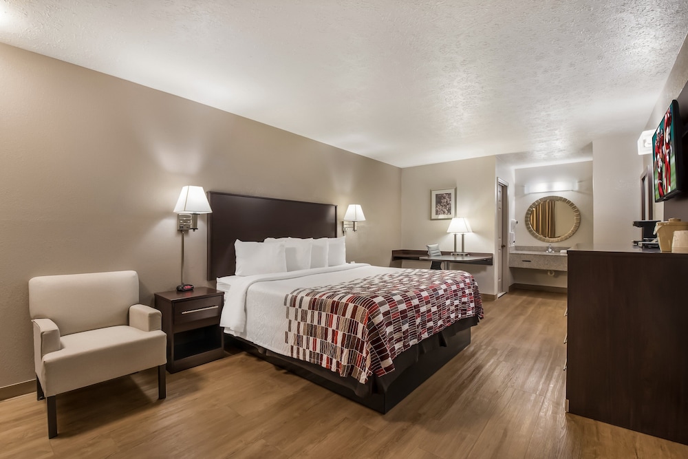 Red Roof Inn Crossville - photo 14