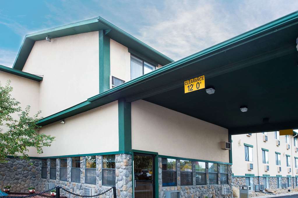 Super 8 by Wyndham Cortez Mesa Verde Area - photo 5