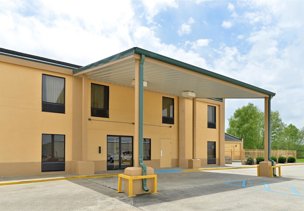 Executive Inn & Suites Breaux Bridge LA - photo 18