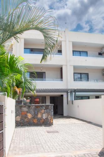 Residence Seneca — 4-Star Luxury Hotel in Flic En Flac, Mauritius