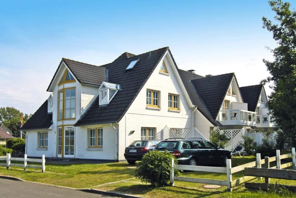 Apartment in St Peter Ording mit Terrasse — 4-Star Luxury Hotel in Sankt Peter-Ording, Germany