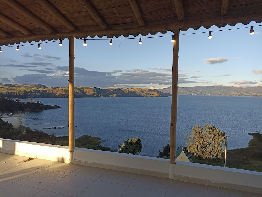 Hotel Tota Eliseo Playa Blanca — hotel in Tota