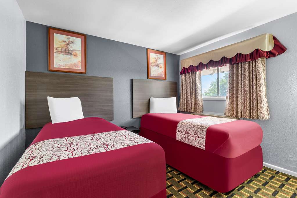 Americas Best Value Inn Belleville - photo 15