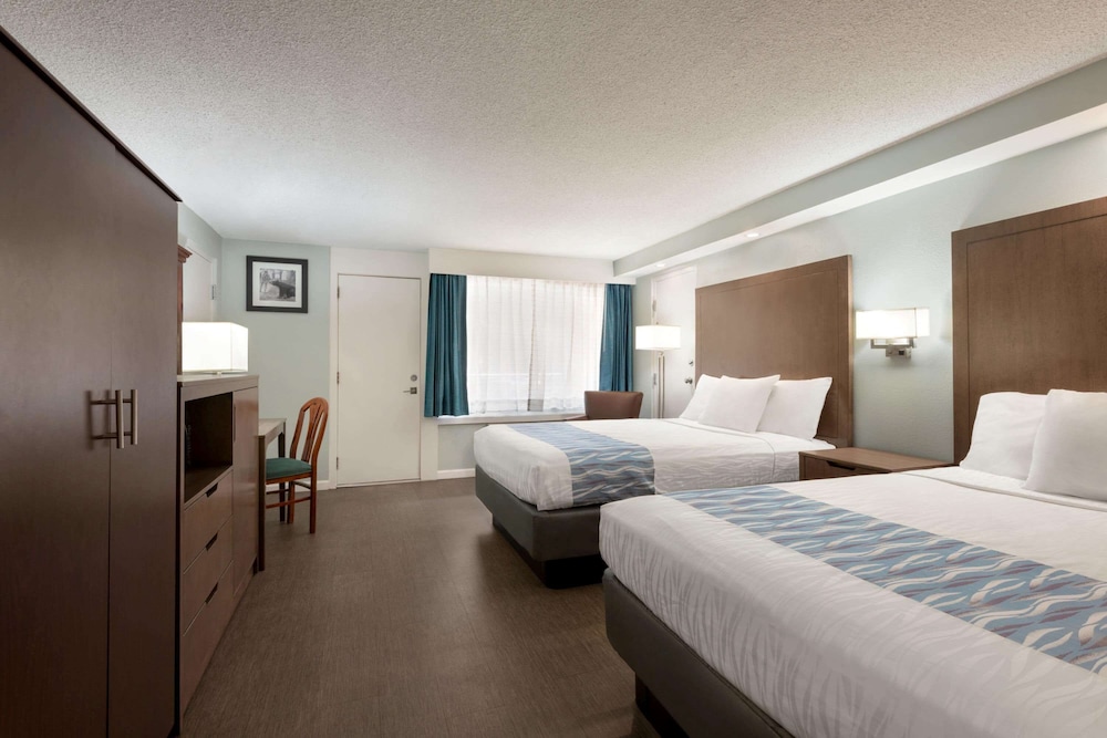Gatlinburg River Inn - photo 11