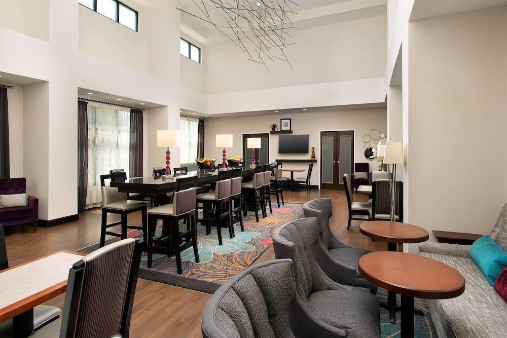 Hampton Inn and Suites Tupelo Barnes Crossing