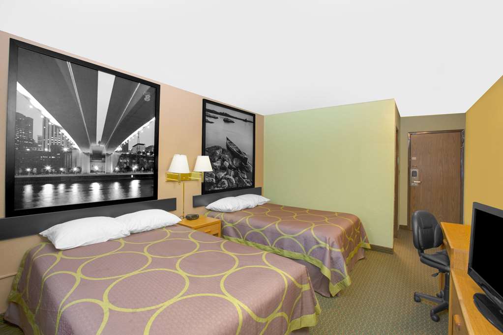 Super 8 by Wyndham Worthington Minnesota - photo 12