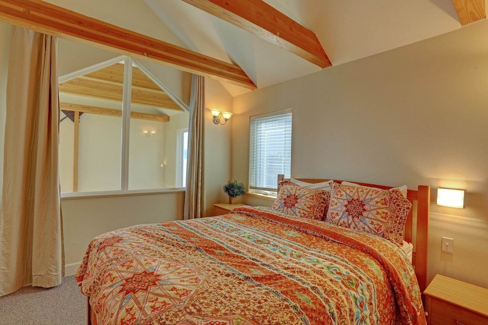 Land's End Resort - photo 32