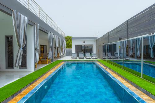 ChezBabo in Unknown City, Senegal