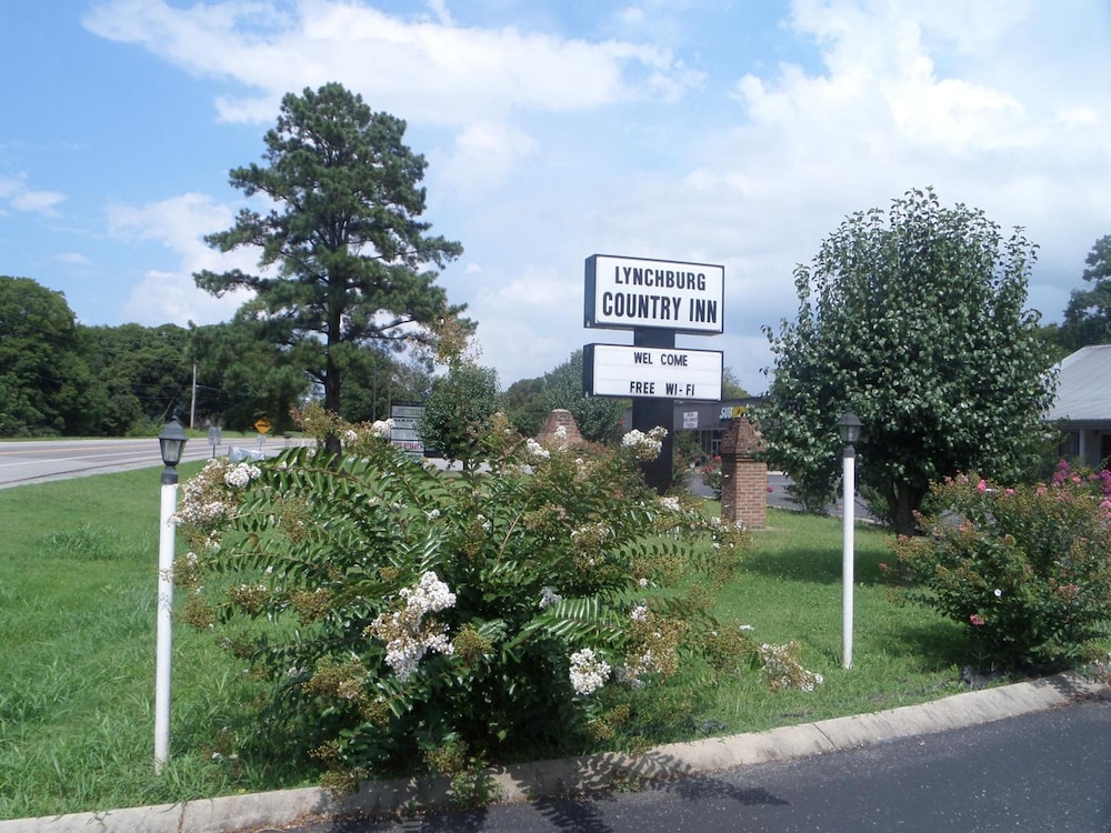Lynchburg Country Inn - photo 42