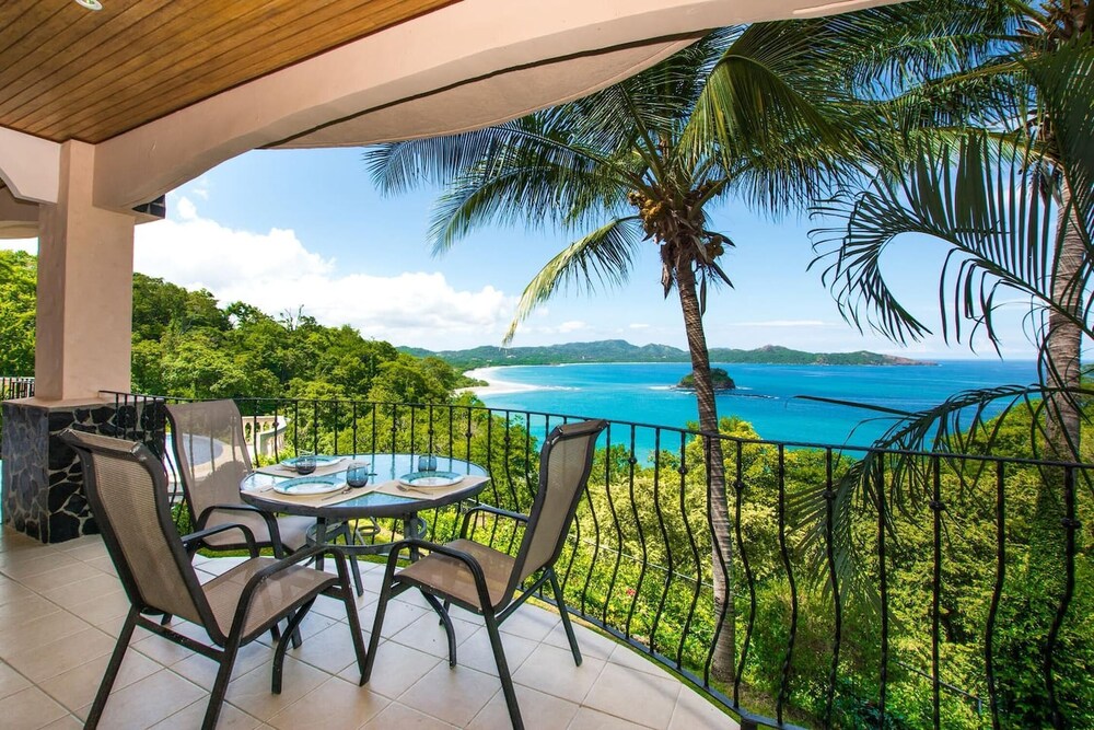 Dazzling ocean views from a bluff in Flamingo magnificent inside and out — 4-Star Luxury Hotel in Paraiso, Costa Rica